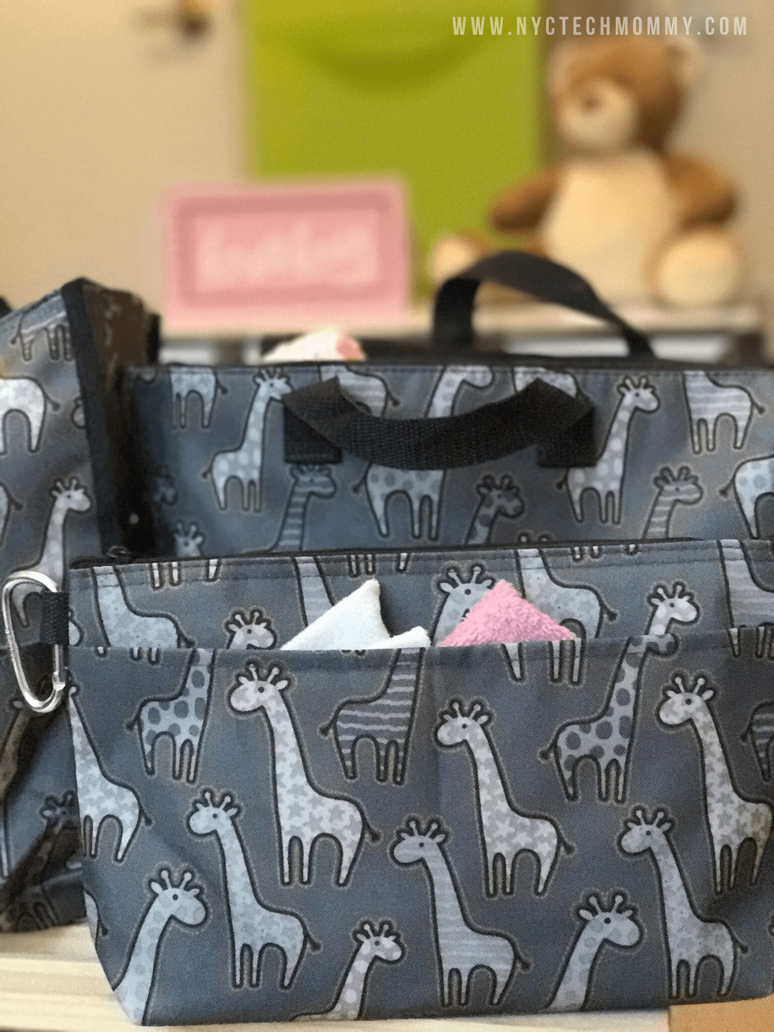thirty-one, Bags, Worn Check Zip Top Organizing Utility Tote